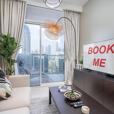 Modern Cozy Haven Perfect For 4 In Business Bay Apartment Dubai Exterior photo