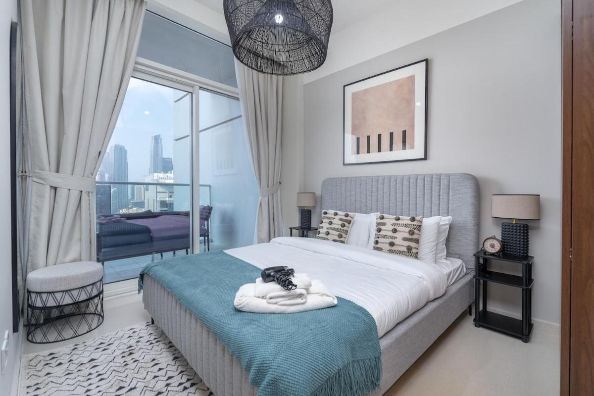 Modern Cozy Haven Perfect For 4 In Business Bay Apartment Dubai Exterior photo